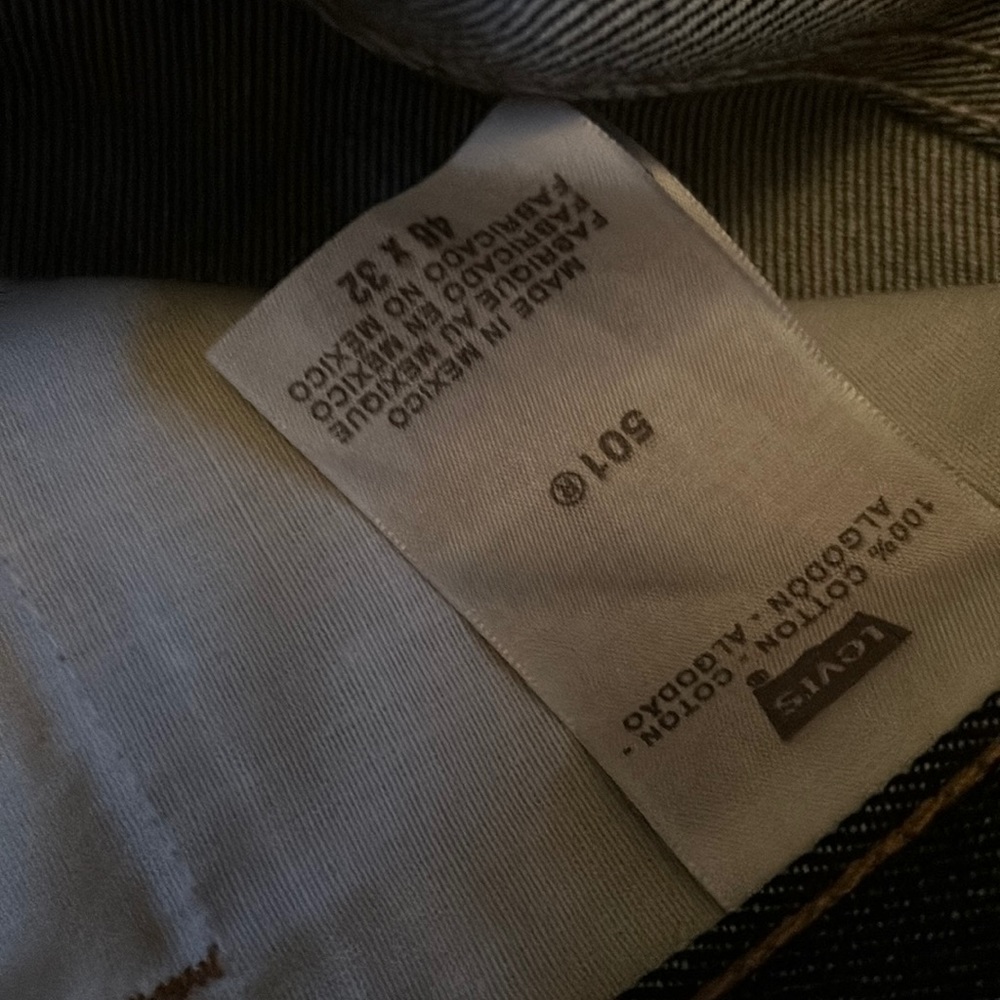 Levi’s 501 Jeans size 46 X 32 Dark Blue